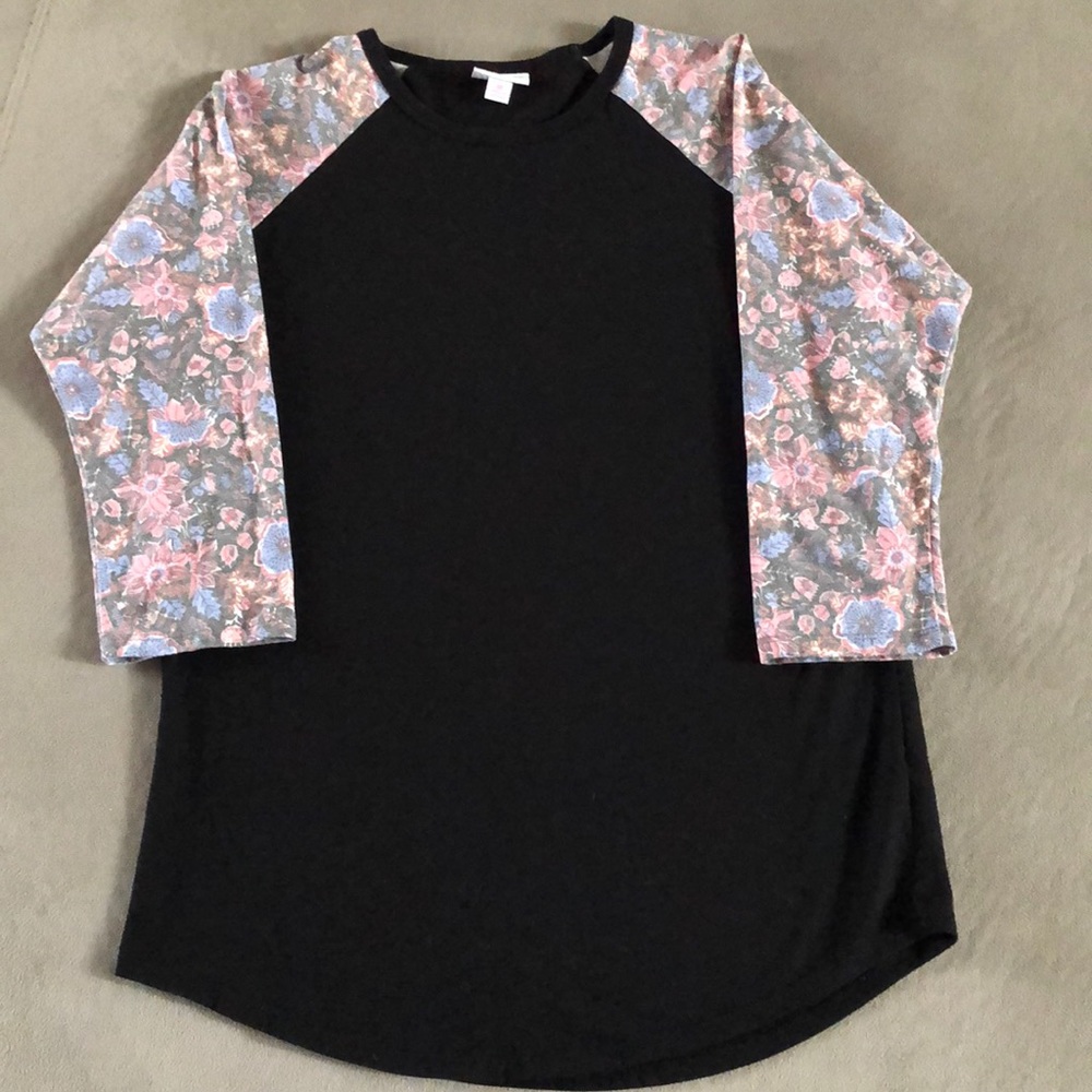 Lularoe Top Women's Size Medium Black‎ Randy 3/4 Floral Sleeve